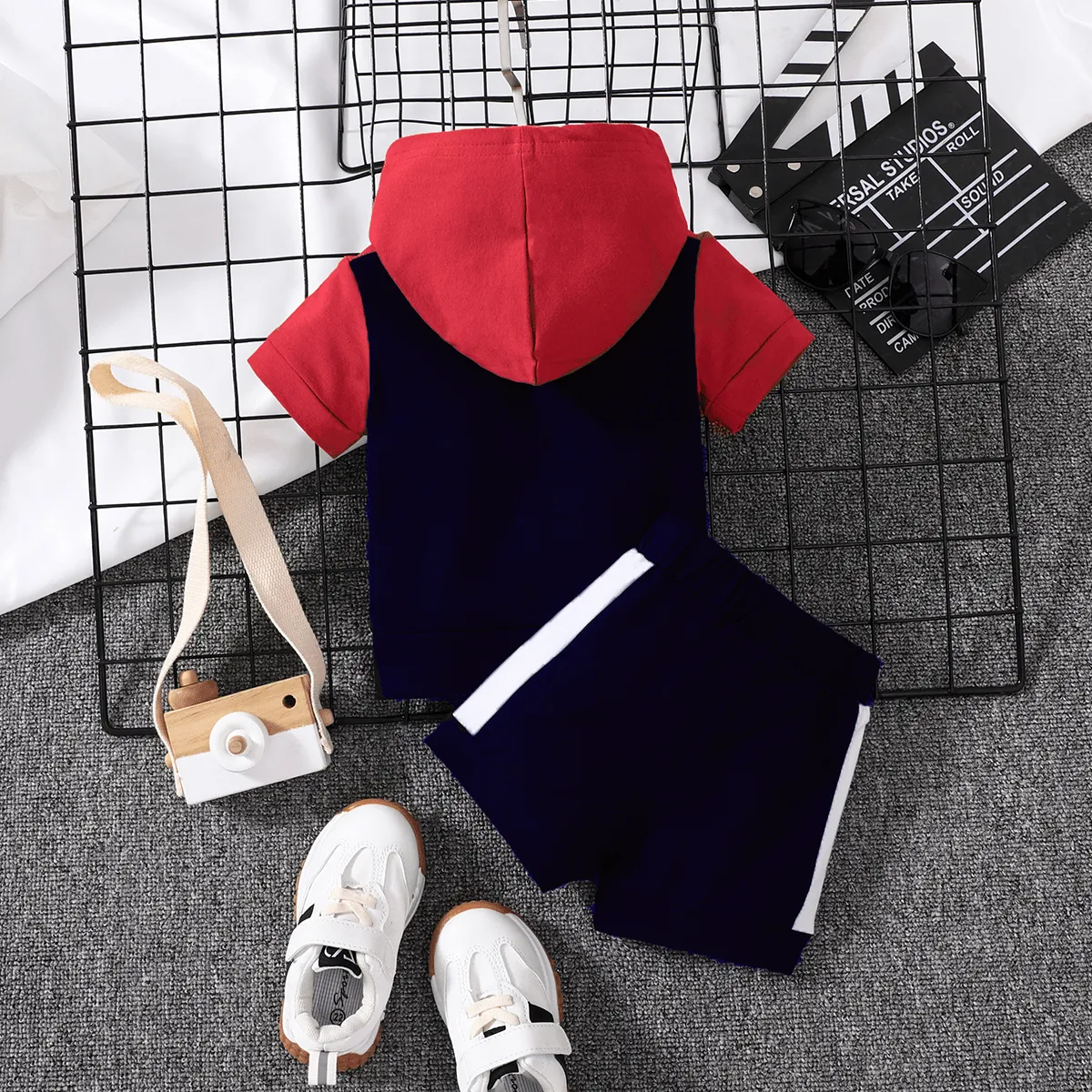 2pcs Baby Boy 95% Cotton Hooded Short-sleeve Colorblock Top & Shorts Set
