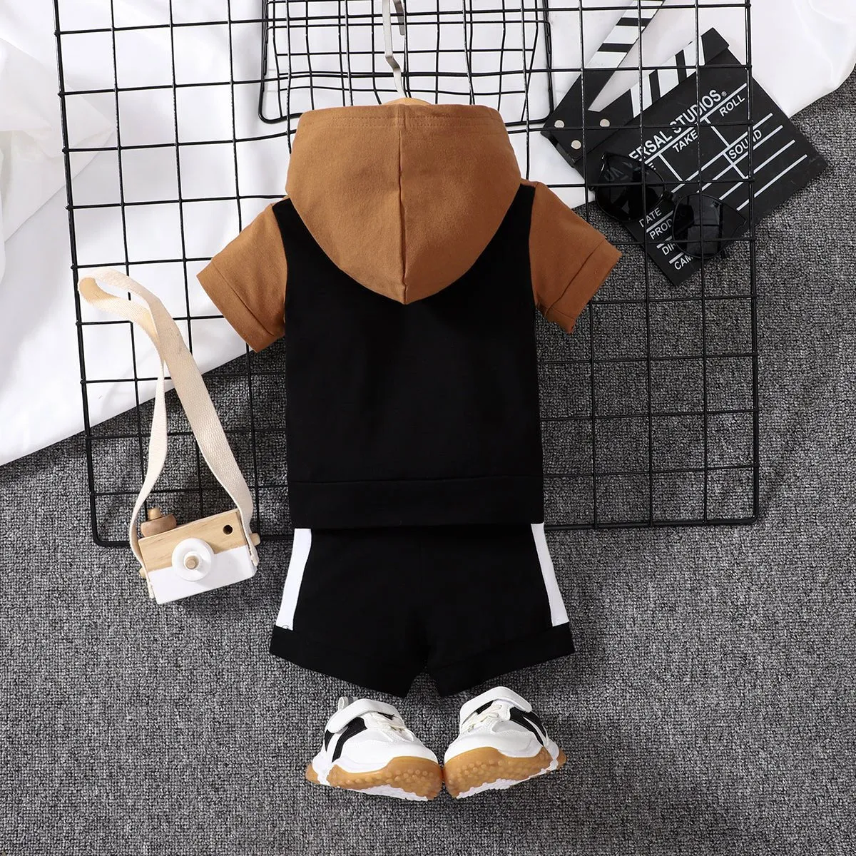 2pcs Baby Boy 95% Cotton Hooded Short-sleeve Colorblock Top & Shorts Set