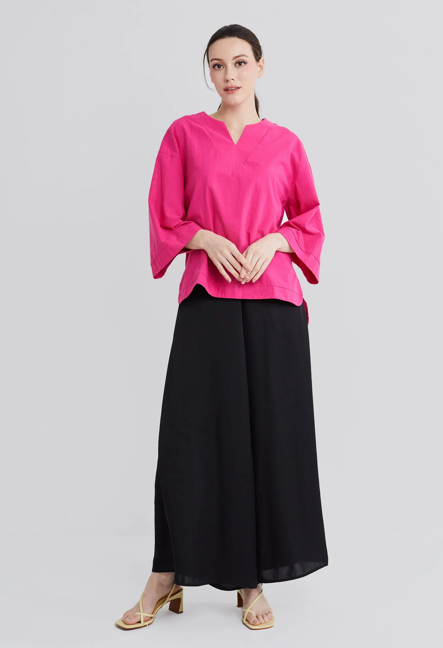 Baju V-Accent Blouse