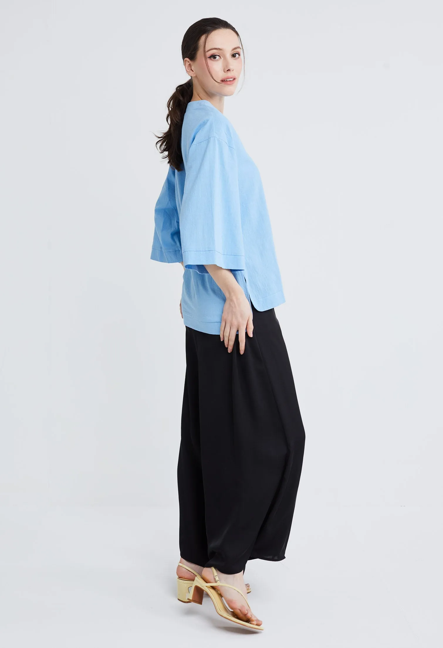 Baju V-Accent Blouse