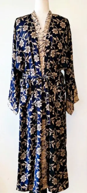 Luxurious Rich Silk Long Kimono Duster. Traditional (Navy)